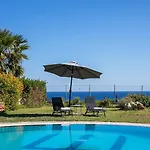 Pebble Villa *